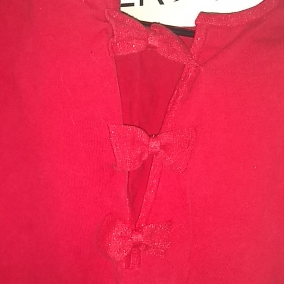 Bow Back sweater. - Picture 3 of 4